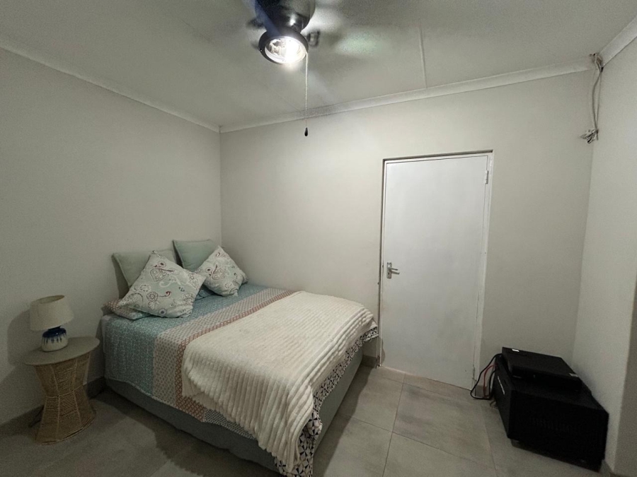 5 Bedroom Property for Sale in Sunrise On Sea Eastern Cape